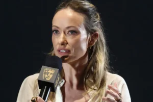 Olivia Wilde diz que foi muito criticada quando namorou com Harry Styles