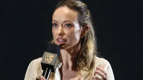 Olivia Wilde diz que foi muito criticada quando namorou com Harry Styles