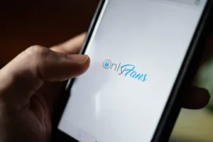 OnlyFans vira vitrine de fama, fortuna e reinvenção para criadores de conteúdo