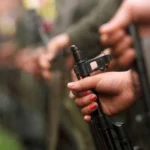 PF prende suspeito de fornecer fuzis AK-47 ao Comando Vermelho que estava no Suriname