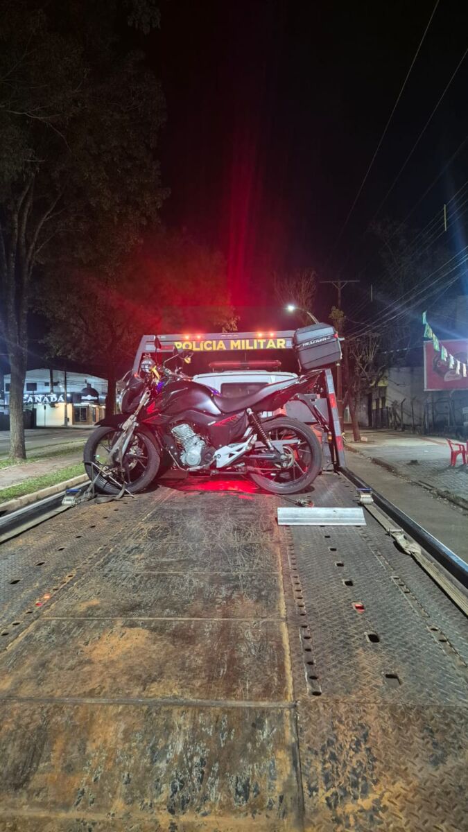 PM apreende drogas e motocicleta após perseguição em Maringá