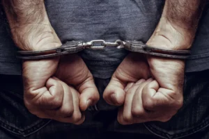 Pai é preso suspeito de matar a filha de 12 anos espancada em MT