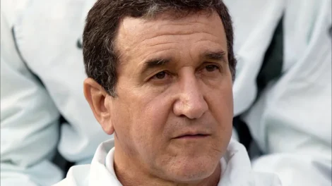 Parreira, técnico do tetra da Seleção, é internado em hospital no RJ