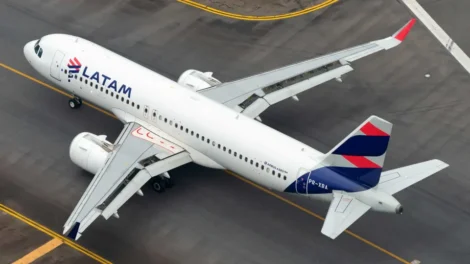 Passageira agride funcionárias da Latam com socos no aeroporto de Guarulhos