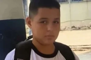 Perícia confirma chumbinho no corpo de menino que morreu após comer bolo