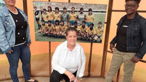 Pioneiras do futebol contam trajetória no programa Sem Censura