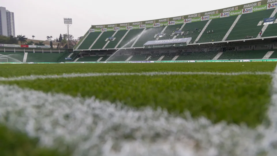 Polícia apura denúncia de estupro de criança de 4 anos dentro do Palmeiras