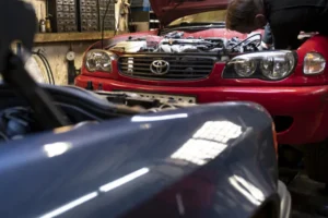 Polícia do DF desmonta oficina de fachada suspeita de furtar diesel de oleoduto da Petrobras
