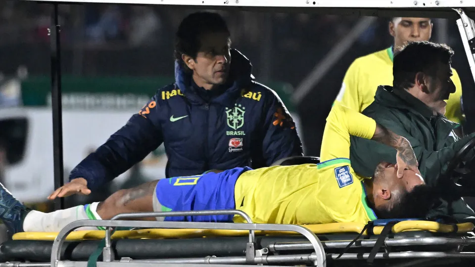 Por que os jogadores de futebol se machucam tanto? Veja os tipos de lesão mais comuns