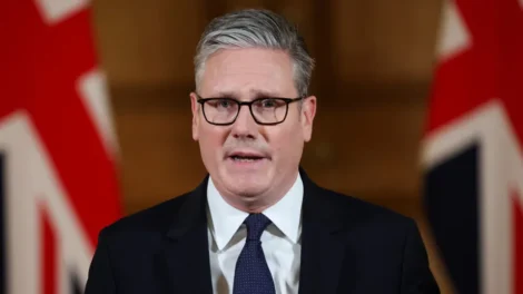 Primeiro-ministro do Reino Unido, Keir Starmer anuncia demissão