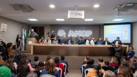 Projeto +ENEM é apresentado no Oeste do Paraná para ampliar acesso de estudantes da rede pública ao ensino superior