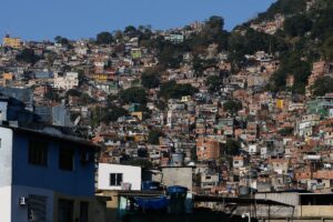 Projeto de turismo em favelas do Rio prepara rota especial para a Copa