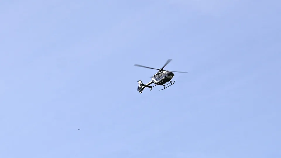 Queda de helicóptero da polícia francesa deixa um morto e dois feridos