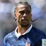 Real Madrid quer tirar Olise do Bayern e estuda oferta acima de R$ 1 bilhão
