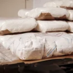 Receita identifica esquema de transporte de cocaína em meio a carga de madeira