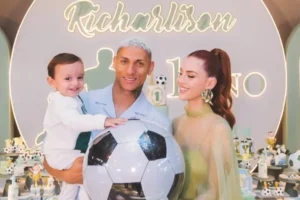 Richarlison rebate critica ao nome do filho: 'Não vai precisar trabalhar'