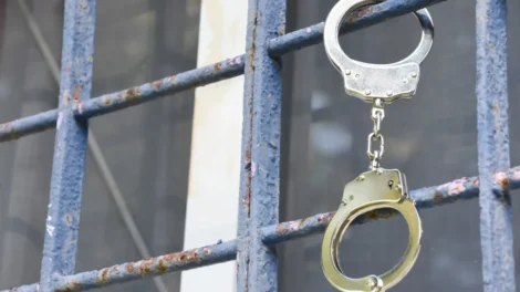 STJ revoga prisão de ex-professor de direito acusado de crimes sexuais no RS