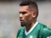 STJD suspende Paulinho, do Palmeiras, por gesto obsceno contra o Flamengo