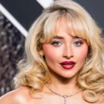 Sabrina Carpenter pede medida protetiva contra suposto perseguidor