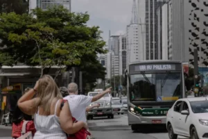 São Paulo deve ter uma segunda (1º) seca com temperatura máxima de 23°C