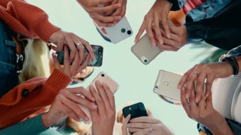 Seis hábitos que podem estar deixando seu celular mais lento; entenda