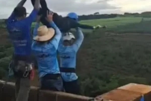 Seis pessoas são presas por morte de jovem em salto de rope jumping sem corda