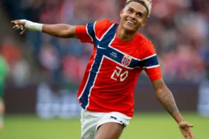 Sem Haaland, Noruega domina a Suécia e vence amistoso pré-Copa