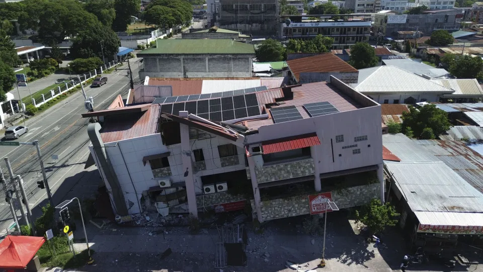 Sobe para 36 número de mortos após terremoto na ilha filipina de Mindanau