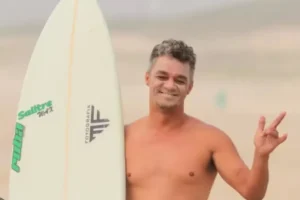 Surfista morre afogado após sofrer parada cardiorrespiratória
