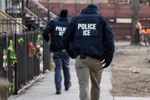 Taxa de mortalidade em centros de detenção do ICE mais que dobra sob Trump