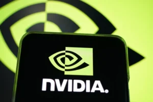 Tendência é de custos de IA caírem com aumento de modelos, afirma diretor da Nvidia