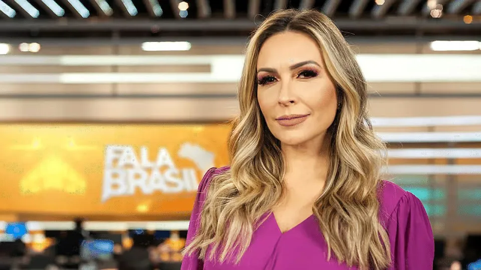 Thalita Oliveira revela que enfrentou câncer de mama em silêncio após diagnóstico aos 30 anos