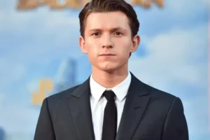 Tom Holland sobre luta contra alcoolismo: "Maior desafio que enfrentei"