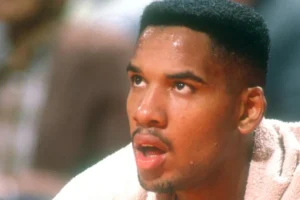 Tricampeão da NBA com time lendário dos Bulls morre aos 59 anos