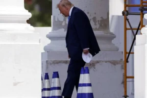 Trump ameaça atacar "com mais força" se Irã não travar aliados no Líbano