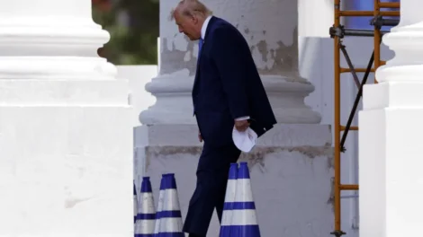 Trump ameaça atacar "com mais força" se Irã não travar aliados no Líbano