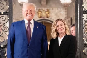 Trump e Meloni se alfinetam (novamente): "Implorou por foto. Tive pena!"