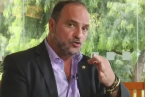 Tuma reassume Conselho do Corinthians mesmo após revisão de sentença