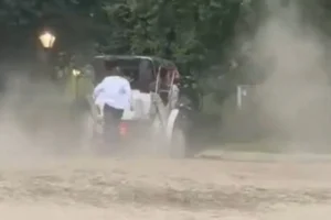 Turista morre em passeio de carruagem depois de cavalo perder o controle