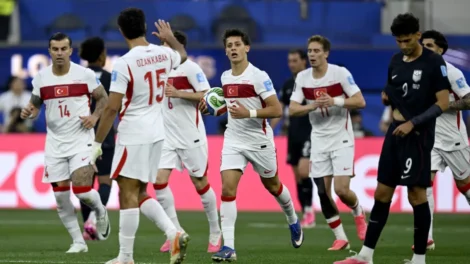Turquia vence EUA com gol no fim em jogão que 'não valia nada' na Copa