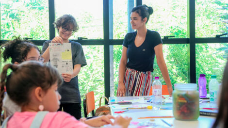 Vaga abertas para cursos gratuitos de arte, música e artesanato no CAC