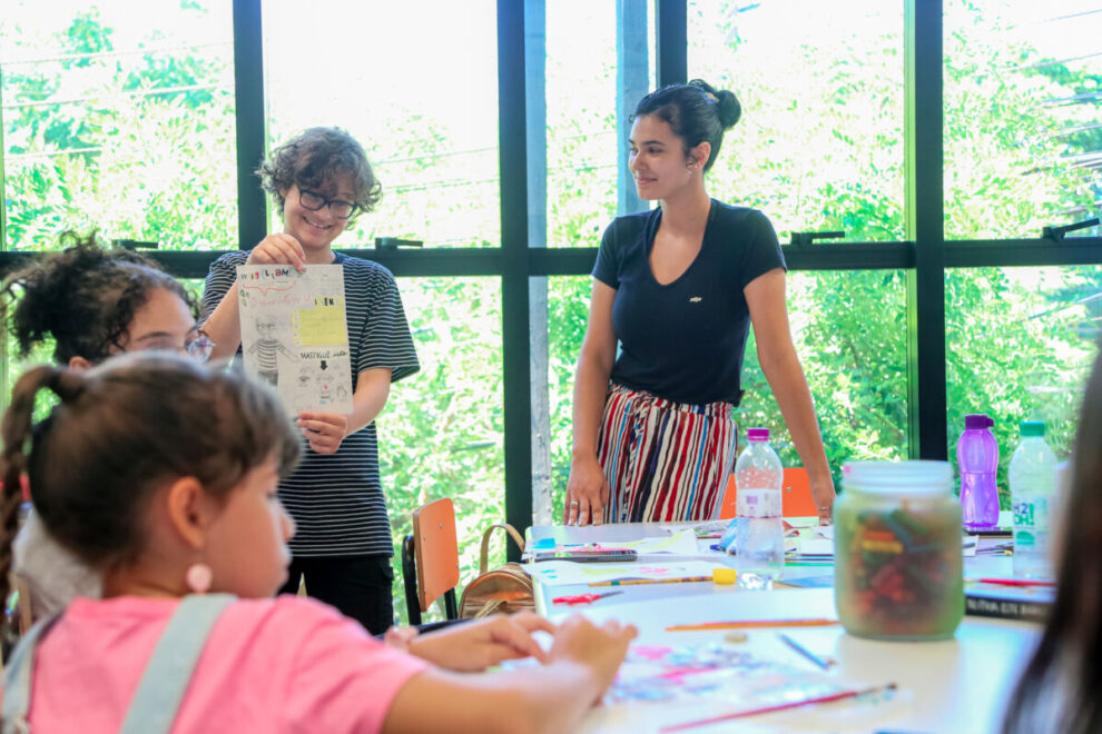 Vaga abertas para cursos gratuitos de arte, música e artesanato no CAC