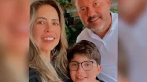 Vereador, esposa e filho morrem em colisão de carro com caminhão no interior de Goiás