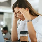 6 hábitos inofensivos que podem disfarçar "grandes níveis de ansiedade"