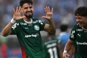 Abel fica sem Paulinho, mas tem retorno crucial de Flaco