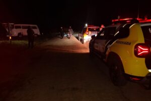 Acidente entre Kombi e moto deixa um morto e um ferido em rodovia na região de Maringá
