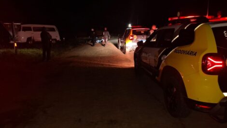 Acidente entre Kombi e moto deixa um morto e um ferido em rodovia na região de Maringá