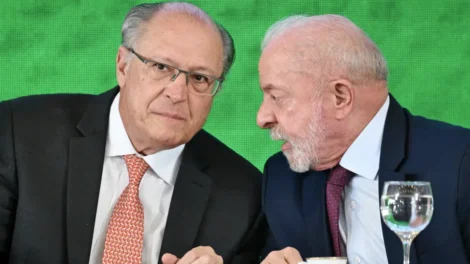 Alckmin diz que Brasil usará reciprocidade em 'momento adequado' após novas tarifas dos EUA