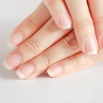 Alteração nas unhas pode ser sinal de câncer de pulmão; entenda