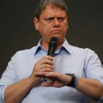Após caos, governo Tarcísio retoma operação de linhas concedidas para a Trivia Trens